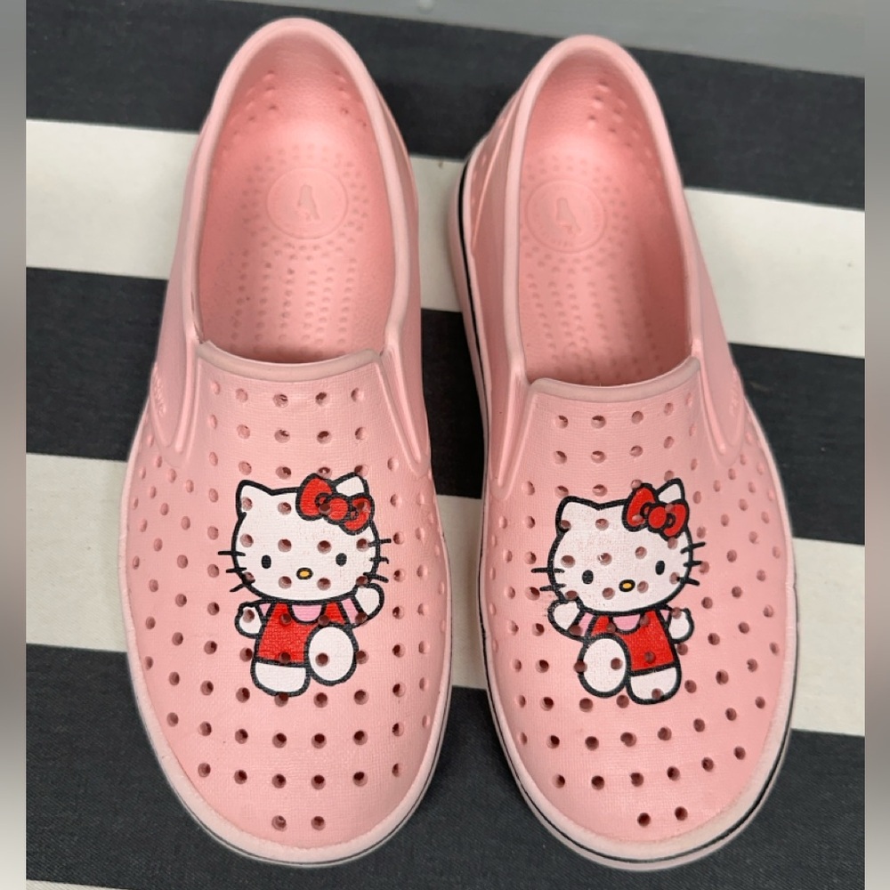 Hello Kitty size J2 Native shoes